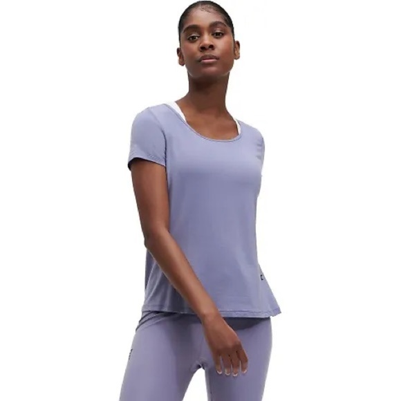 RUNNING ON CLOUD Active T Breathe Lilac Tee Shirt Short Sleeve Purple Small - Picture 6 of 6